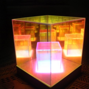 Lampe de bureau acrylique Cube 3D colorée, pièces, Rechargeable, avec batterie, <span class=keywords><strong>Illusion</strong></span> lumineuse, éclairage d'intérieur, pour décoration intérieure - Product Image 3
