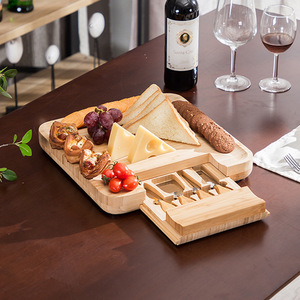 Plateau à fromage accompagné d'un ensemble de couteaux à fromage en bambou avec tiroir pour servir le fromage, le pain, les fruits et les desserts - Product Image 2