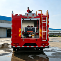 Nouveau camion de pompiers à mousse Diesel 8000L, transmission manuelle, moteur Cummins 210HP, cabine Dongfeng D913 pour utilisation combinée eau et mousse