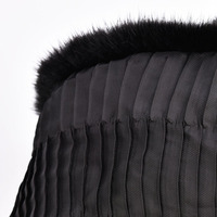 Vente en gros de chapeaux en fourrure de vison entiers élégants d'hiver pour femmes chapeaux en fourrure véritable avec pompon en fourrure casquette à la mode féminine nouveaux bonnets de luxe pour femmes