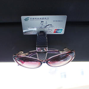Clip para gafas de coche Liwen LW-1607, soporte multifunción para gafas de sol y documentos, para la rejilla de ventilación. - Product Image 2