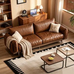 Sofá de 3 plazas de cuero marrón coñac premium con estructura de madera de nogal y metal para sala de estar - Product Image 2