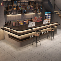 Comptoir de bar de style industriel Café-restaurant Barbecue Restaurant Barre lumineuse Table avant avec processus de cuisson en laque Bureau d'accueil