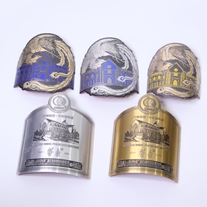 Tùy Chỉnh Dập Nổi Nhôm Nhãn Dán Cho Rượu Vang Rượu Sâm Banh Bia Rượu Chai Với Lá Vàng In Ấn Và Bao Bì Không Thấm Nước - Product Image 4