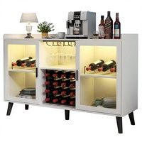 Meuble à vin et spiritueux en bois d'ingénierie moderne avec éclairage LED, design autoportant, 5+ compartiments, porte à panneau plat et porte-verres à vin