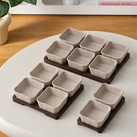 Keramische vierkante snack serveerschaalset met walnoot houten onderstel, 6-delige verdeelde schaal voor noten en gedroogd fruit, mat