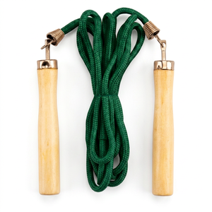 Corde à sauter en coton de qualité supérieure avec poignées en bois, corde à sauter tressée réglable pour la remise en forme, la boxe, la salle de sport, l'entraînement à domicile, les enfants et les adultes - Product Image 1