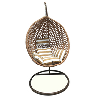 Balançoire suspendue en métal de style moderne, durable et confortable pour une utilisation en extérieur sur le balcon, la cour ou le salon