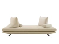 Canapé PurelyFeel petit appartement salon design minimaliste italien sens pas d'accoudoirs peut reculer à main levée espace canapé