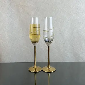200ml Or Galvanoplastie Tige Diamant Chaîne Surround Cristal Champagne Verres Gobelets Flûtes De Mariage