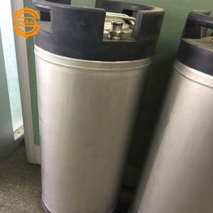 <span class=keywords><strong>Fût</strong></span> à bière d'<span class=keywords><strong>occasion</strong></span> Pera neuf de 5 gallons avec verrouillage à broche/verrouillage à bille avec poignée en caoutchouc - Product Image 5