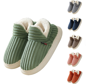 <span class=keywords><strong>Zapatillas</strong></span> de <span class=keywords><strong>casa</strong></span> al por mayor, pantuflas afelpadas, <span class=keywords><strong>zapatillas</strong></span> de interior para <span class=keywords><strong>hombre</strong></span>, nuevas pantuflas de invierno para mujer - Product Image 3