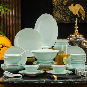 Nouvel ensemble d'assiettes et de bols de style chinois <span class=keywords><strong>Vaisselle</strong></span> ménagère Lotus en relief céladon à Phnom Penh - Product Image 5
