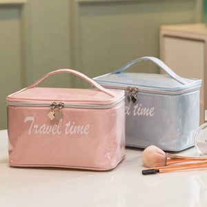 Lot de 3 trousses de toilette personnalisées <span class=keywords><strong>en</strong></span> TPU, étanches, avec fermeture éclair, poignée souple, grande capacité, pour usage extérieur, pour brosses et accessoires de maquillage - Product Image 2