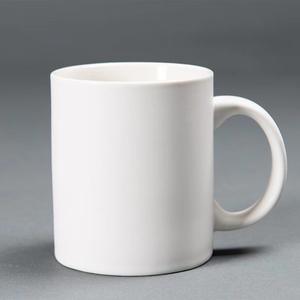 Tazas de café de cerámica blanca con logotipo personalizado OEM y ODM, tazas de té de cerámica creativas personalizadas para oficina. - Product Image 6