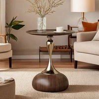 Table basse ronde Wayon au design unique avec plateau, mobilier de salon moderne et luxueux
