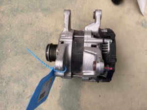 A0009053509 A0009062209 A2822020019 A2822034300 <span class=keywords><strong>Alternador</strong></span> Original Usado Genuino con Soportes para Benz W177 Clase A AMG - Product Image 4
