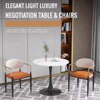 Fauteuil lounge ergonomique moderne en cuir synthétique - Mobilier de loisirs durable pour salon, idéal pour hôtels et appartements
