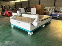 Le moins cher refroidissement par eau 3.2KW 1325 CNC routeur Machine à bois 1300*2500*200MM avec NcStudio Control 1 broche et 3 axes