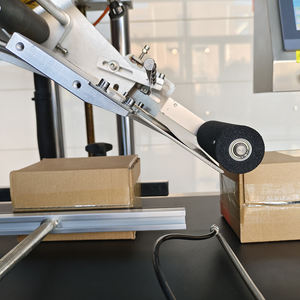 Precio de fábrica de alta precisión Máquina de etiquetado químico diario inferior completamente automática Etiquetadora plana de cartón - Product Image 4