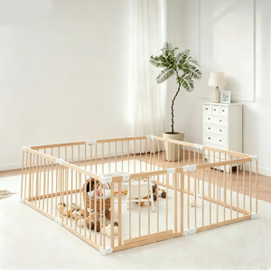 Parc de jeu pliable en bois pour bébés et tout-petits - Clôture de jeu portable pour intérieur et extérieur - Product Image 1