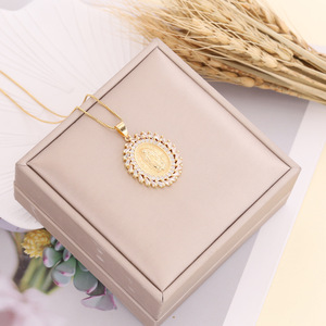 FLBNK17 Elegantes Collares Con Pendentifs De La Virgen Y Zircon Perfectos Para La Adornacion Diaria Y Eventos Religiosos - Product Image 3