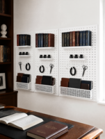 Organisateur mural modulaire en métal perforé pour bureau, idéal pour les fournitures de bureau, les dossiers et les accessoires quotidiens