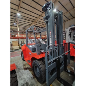 Chariot élévateur diesel robuste CE HELI 7 tonnes CPCD70 à prix avantageux avec pneus pleins pour usage industriel et de construction - Product Image 2