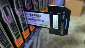 Unity 480F All Flash SAN OS avec 800G SAS 12G SSD Unity 480F - Product Image 3