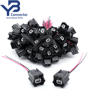Connecteur Électrique Étanche à 2 Broches Femelle 7282-8852-30 Compatible avec Prise de Voiture - Product Image 1