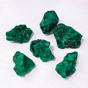 Piedra de Malaquita Natural de Alta Calidad al por Mayor, para Sanación, Reiki, Colección, Decoración del Hogar, Feng Shui, Cristal en Bruto para Manualidades - Product Image 1