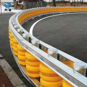 Barrera de Seguridad Rodante para Carreteras, Galvanizada por Inmersión en Caliente, Altamente Reflectante, de Eva y PU - Product Image 1