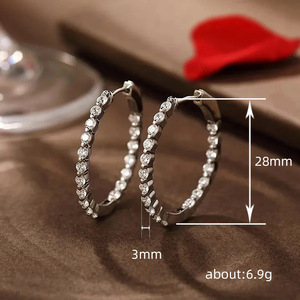 Orecchini a Cerchio Grandi alla Moda per Donne, Forma Rotonda, Accessori per Orecchie da Indossare Quotidianamente, per Outfit Casual e Regalo - Product Image 3