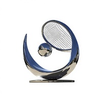 Sculpture abstraite de raquette de tennis en acier inoxydable poli miroir, statue métallique moderne incurvée pour club de tennis