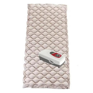 Matelas pneumatique à pression alternée en PVC à bulles, anti-escarres, personnalisé en usine, <span class=keywords><strong>pas</strong></span> <span class=keywords><strong>cher</strong></span>, pour hôpitaux, avec pompe pour patients - Product Image 1