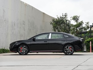 Nouvelle Nissan N7 625 Pro Black Knight 2026 Dongfeng – Berline électrique pure de taille moyenne à grande, disponible neuve ou d'occasion - Product Image 2