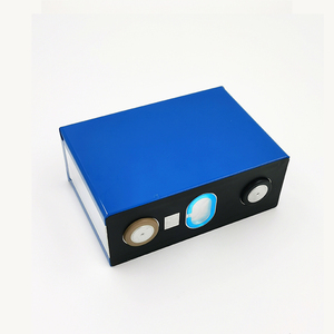 132Ah <span class=keywords><strong>ลิ</strong></span><span class=keywords><strong>เธี</strong></span><span class=keywords><strong>ยม</strong></span>ไอออน <span class=keywords><strong>NMC</strong></span> 3.7V <span class=keywords><strong>แบ</strong></span>บชาร์จไฟได้เซลล์ปริซึม<span class=keywords><strong>แบ</strong></span><span class=keywords><strong>ต</strong></span>เตอรี่ Li-ion 105Ah 132Ah อั<span class=keywords><strong>ต</strong></span>ราสูงสำหรับ EV - Product Image 3