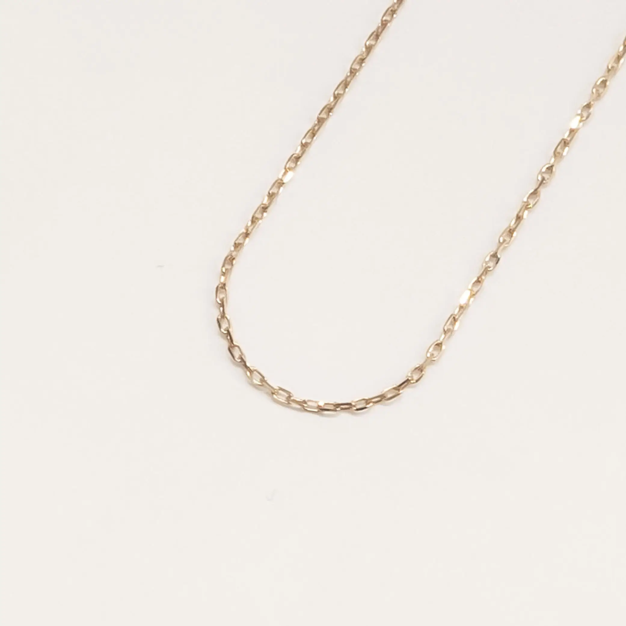 gold link chain necklace