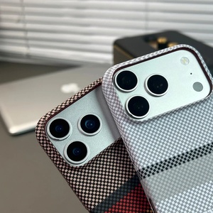 Coque de téléphone ultra-fine givrée effet fibre de carbone antichoc pour iPhone 17 12 13 Pro Max 14 15 16 Plus 17 Air - Product Image 5