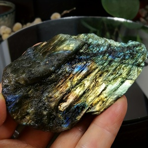 <b>Top</b> Quality Unpolished Healing Strong Flash Labradorite Raw Stone for Spiritual Healing Gifts - Product Image 3