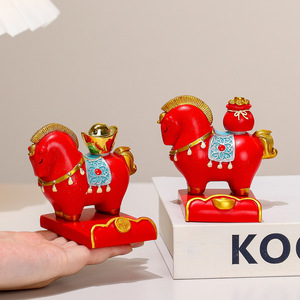 Soporte para Teléfono con Base Giratoria Ruijie Chinese Horse, Decoración de la Suerte Roja, Regalo - Product Image 1