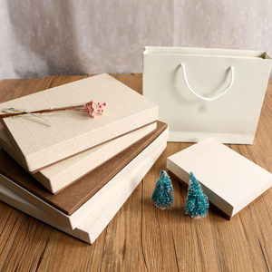 Panic Buying 100000 Glossy Lamination Paper Boxes Heart Box Elf Bar 1500 Customized Grocery