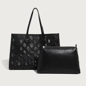Sac fourre-tout en PU grande capacité pour femme, haute qualité, fermeture ouverte, style identique à celui des célébrités d'Internet, confortable à porter à l'épaule ou sous le bras - Product Image 1