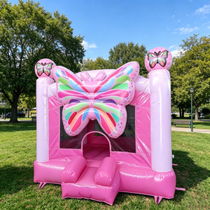 Château gonflable rose en forme de papillon pour enfants, avec murs en filet sécurisés, idéal pour les fêtes en plein air dans le jardin. - Product Image 3