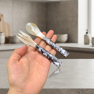 NOUVELLE CUILLÈRE ET FOURCHETTE EN LAQUE ÉLÉGANTE ET MODERNE AVEC INCrustations DE COQUILLES DE NACRE, DESIGN BOHÈME CREATIF, ÉCOLOGIQUE, PRIX COMPÉTITIF EN GROS - Product Image 3