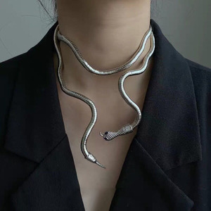Collana girocollo deformabile a forma di serpente di moda Hip Hop da 90CM in lega di diamanti e serpente bracciale collana serpente da donna - Product Image 1