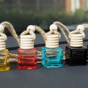 M Empty Hanging Car 8ml square Perfume Glass Bottle with Wooden Cap Color Bottle Aromatherapy Essential Oil Vehicle Pendant - Product Image 3