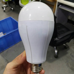 Bombilla LED de Emergencia de Alto Voltaje AC85V-265V DOB 20W Diámetro 8cm Base E27 Chips SMD2835 Plástico PP Blanco Batería 2x800mAh - Product Image 1