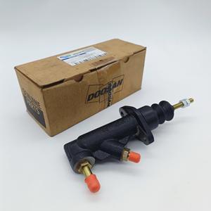 Cilindro Maestro de Freno Doosan D60154025 para Montacargas Eléctrico de 1000 Kg, Pieza de Hierro Fundido - Product Image 5