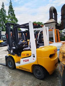 รถยกมือสองของญี่ปุ่น TCM FD25 2.5ตันรถยกขนาดเล็ก - Product Image 2